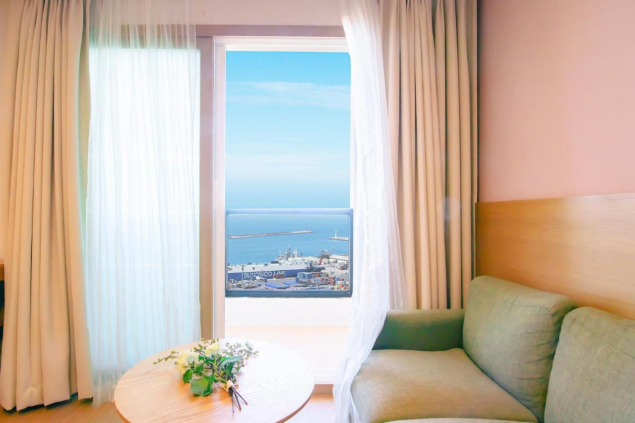 Sims Hotel Jeju Exteriör bild